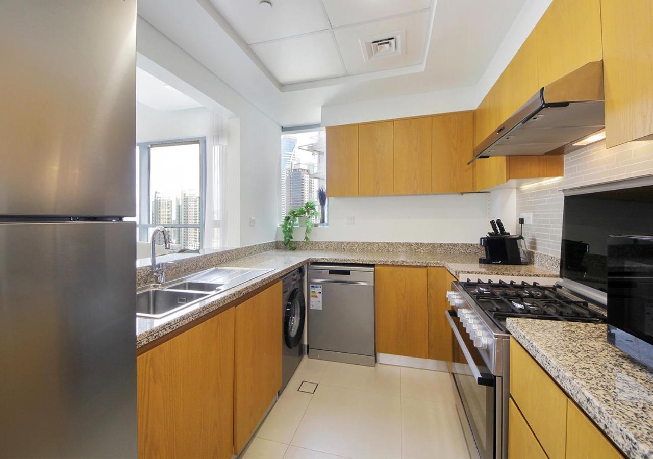 Апартаменты Stylish 2Br In Bellevue Pool, Gym & Burj Views Дубай Экстерьер фото
