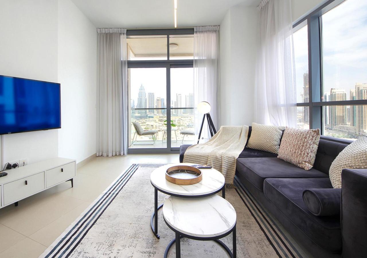 Апартаменты Stylish 2Br In Bellevue Pool, Gym & Burj Views Дубай Экстерьер фото