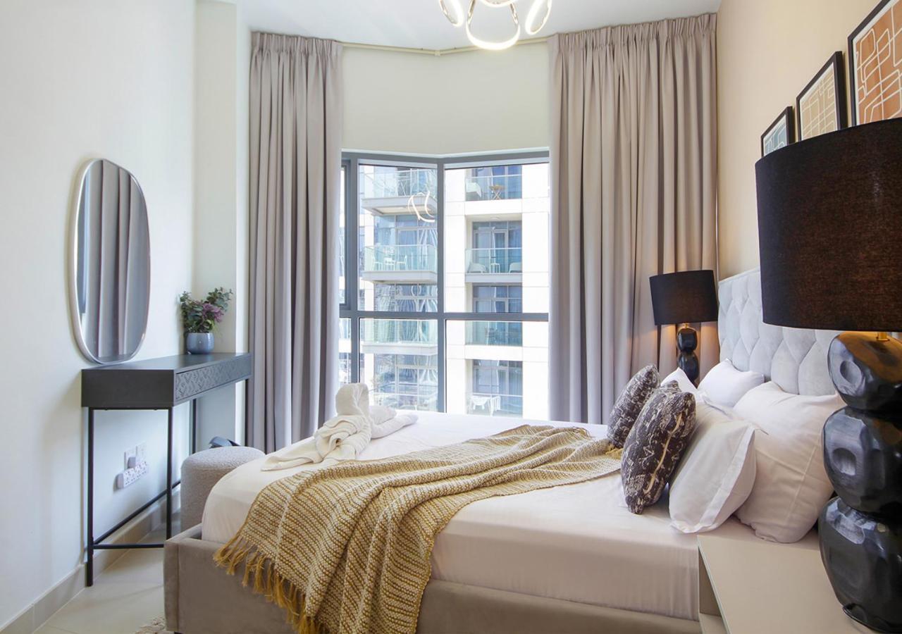 Апартаменты Stylish 2Br In Bellevue Pool, Gym & Burj Views Дубай Экстерьер фото