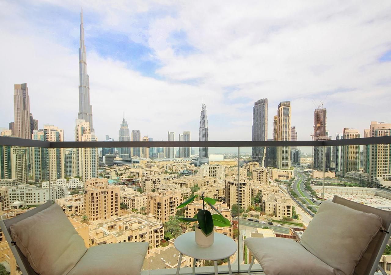 Апартаменты Stylish 2Br In Bellevue Pool, Gym & Burj Views Дубай Экстерьер фото