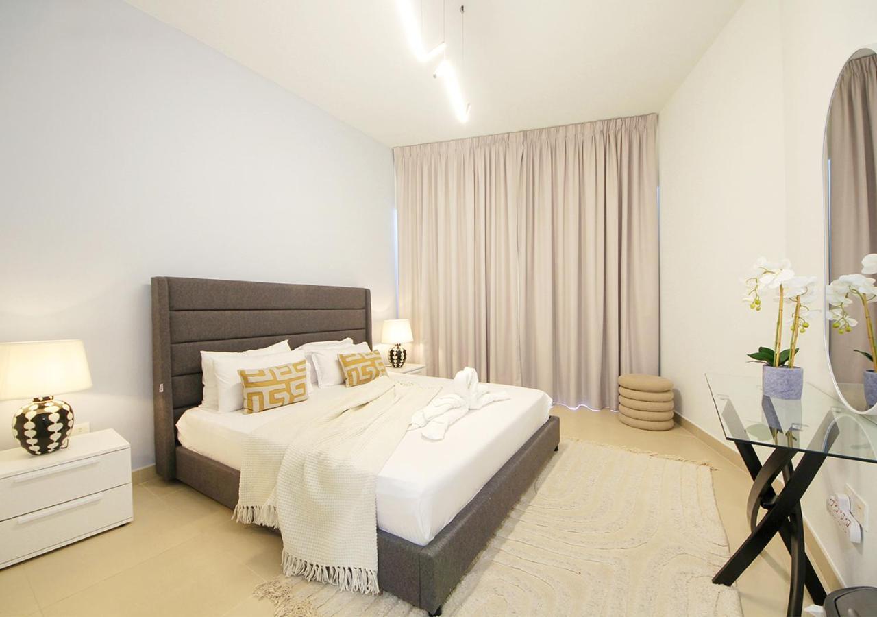 Апартаменты Stylish 2Br In Bellevue Pool, Gym & Burj Views Дубай Экстерьер фото