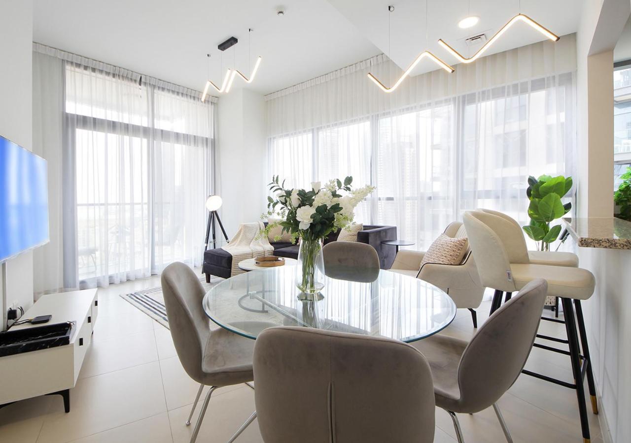 Апартаменты Stylish 2Br In Bellevue Pool, Gym & Burj Views Дубай Экстерьер фото